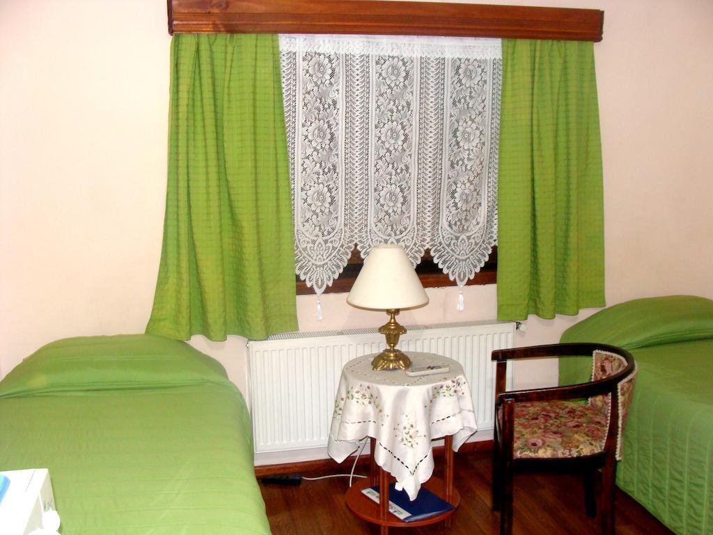 Hostal Victoria Punta Arenas Oda fotoğraf